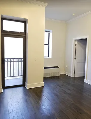 Rented by New York Residence | media 32