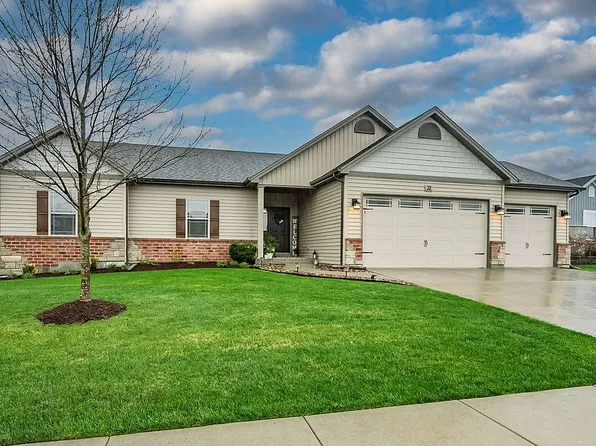 32 Ashland Ct, Wentzville, MO 63385