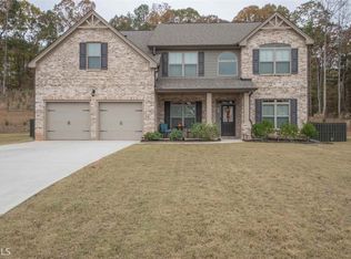 320 Savannah Dr, Senoia, GA 30276