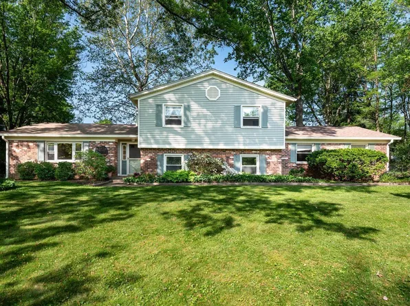 3718 S Fenway Pl, Bloomington, IN 47401