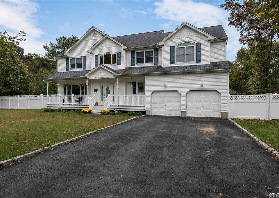 20 8th Ave, Kings Park, NY 11754 Zillow