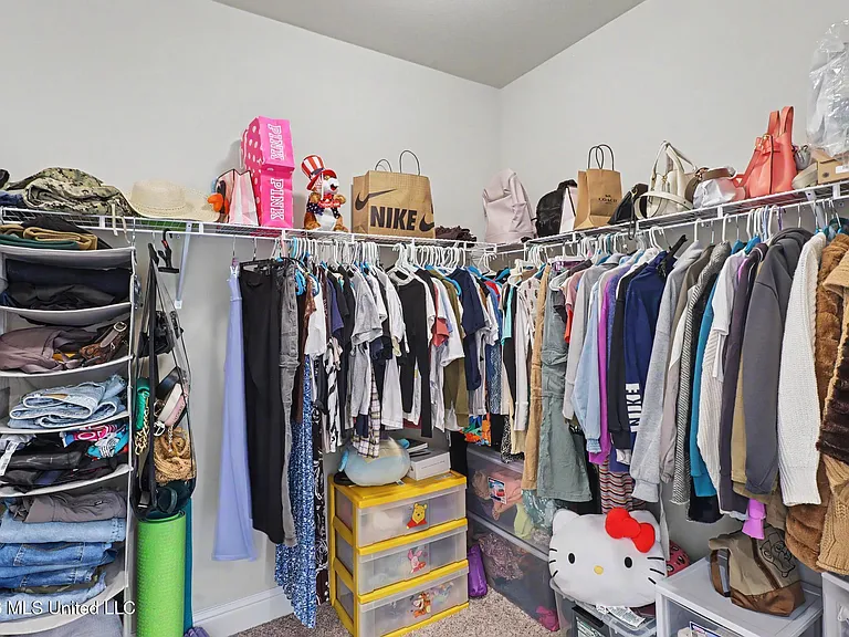 10784 Chapelwood Dr — Photo 16