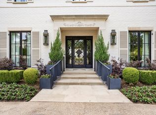 1128 Shady Oaks Ln, Fort Worth, TX 76107