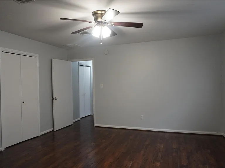 10703 Wickersham Ln — Photo 24