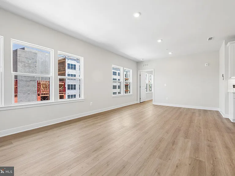 1611 Potomac Shores Pkwy #401 — Photo 12
