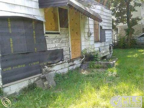 29124 HAZELWOOD.jpg
