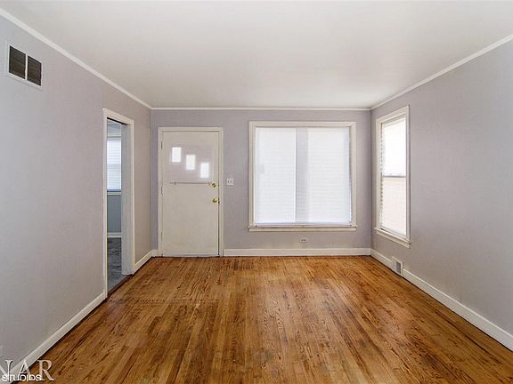 2nd image of 13 49th Ave
