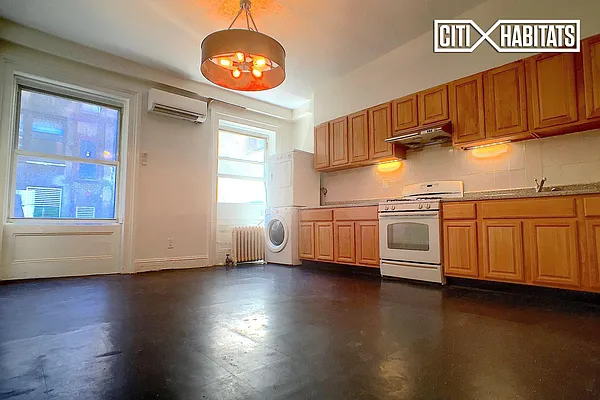 Rented by Citi Habitats | media 27