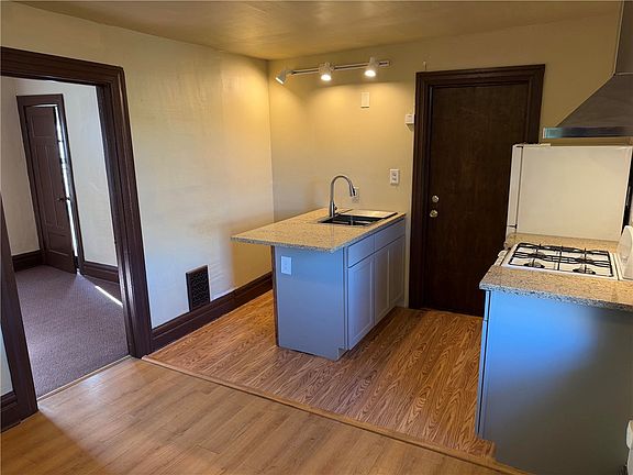 4th image of 168 Gibbs St APT 6