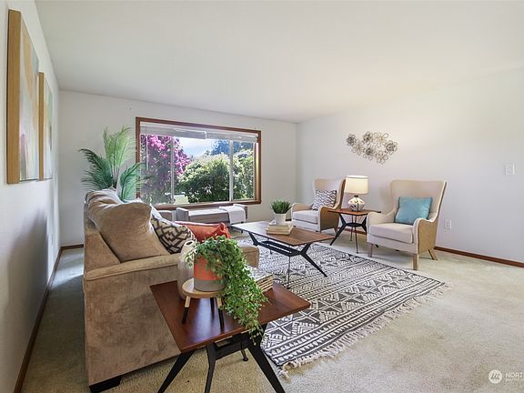 5th image of 8011 Mountain Aire Court SE