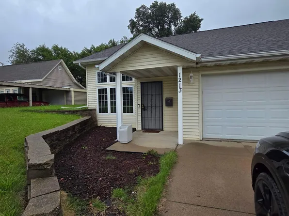 1213 1st Ave E, Oskaloosa, IA 52577
