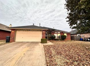 17316 Valley Crst, Edmond, OK 73003