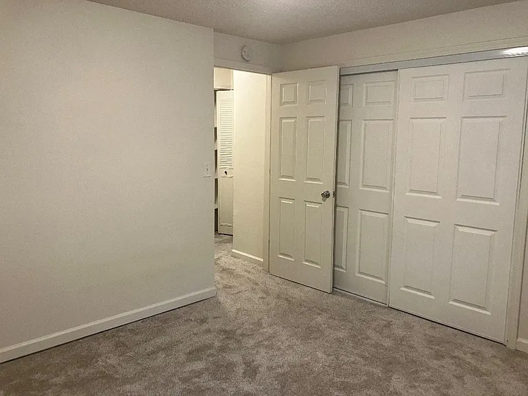 9151-9151 SE Crystal Springs Blvd #9151 — Photo 6