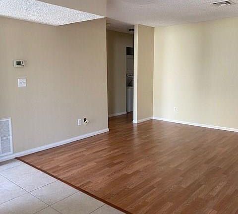 5th image of 4824 Nara Vista Way Unit 204