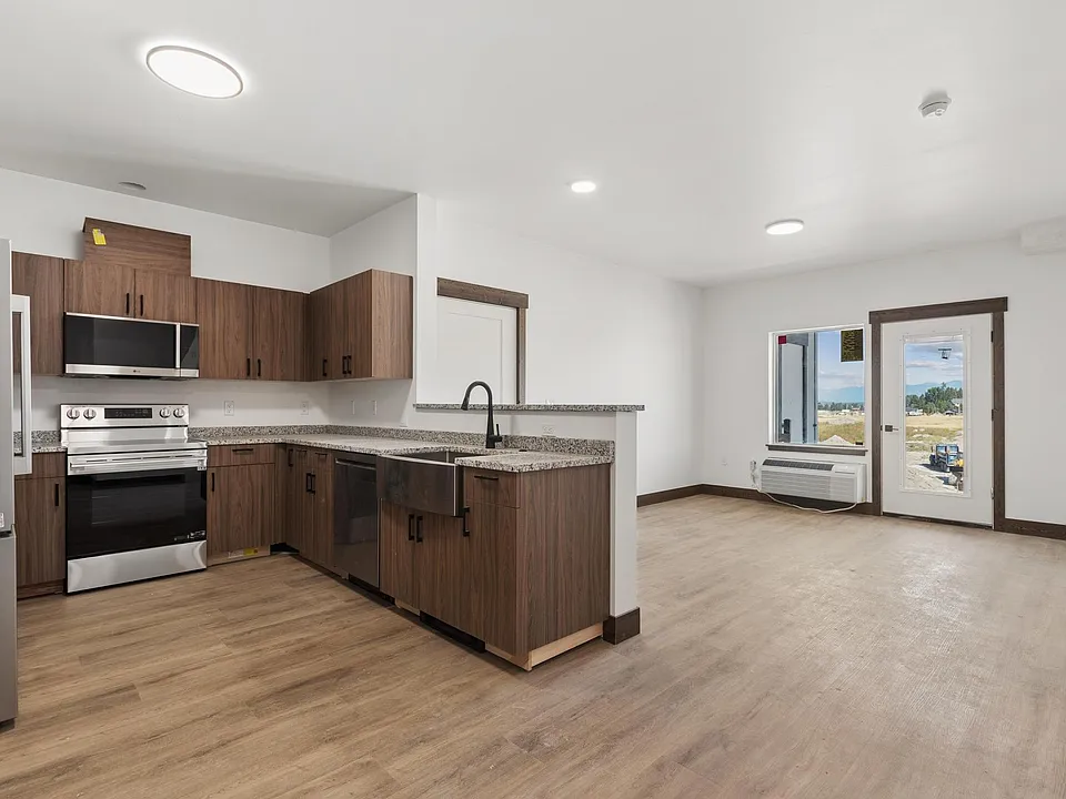 Eagle Valley Ranch Apartments