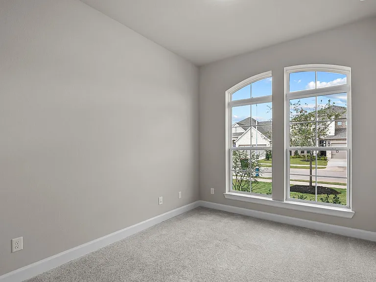 139 Amaranth Way — Photo 5