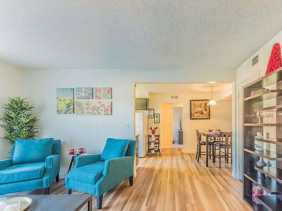 Toscana Villas living area