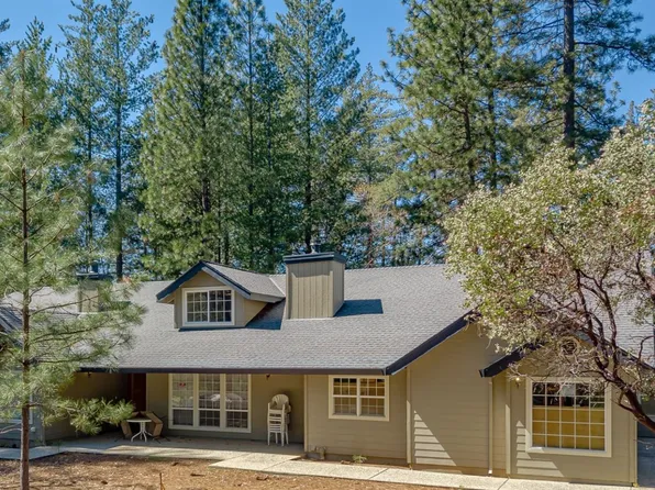 12254 Pine Crest Dr, Grass Valley, CA 95949