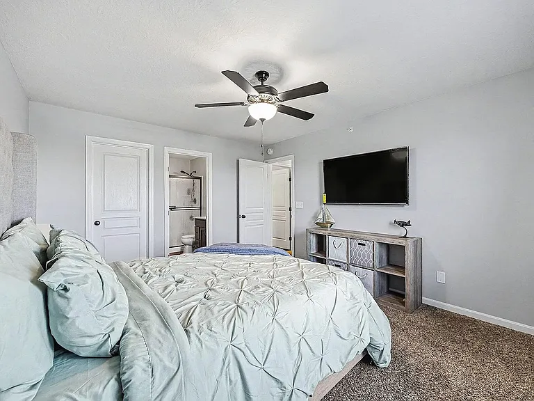 spacious master bedroom