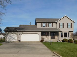 2306 Hubbard St, Sterling, IL 61081