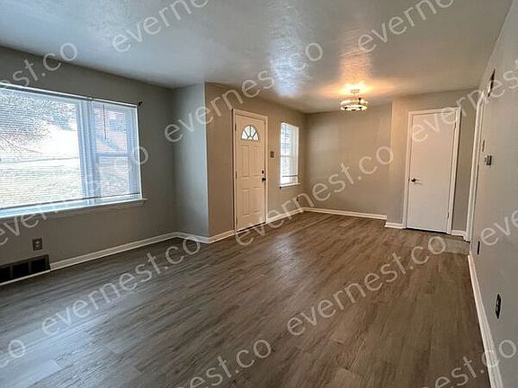 4th image of 2428 Shirley Ave