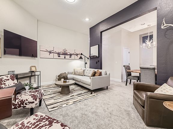 4th image of 2418 Welton St APT A