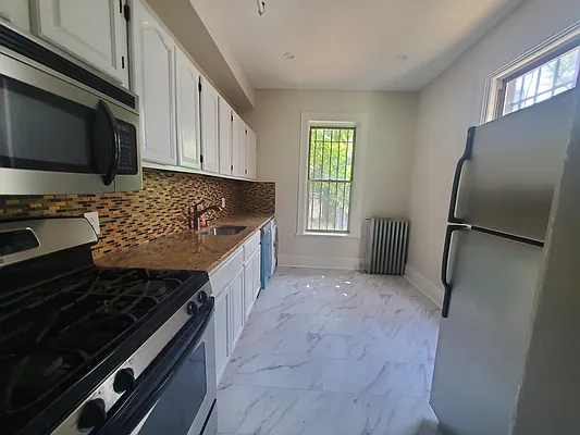 Rented by BLS Realty | media 23