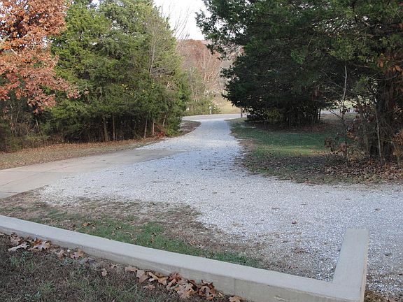 5th image of 5597 Highway Z