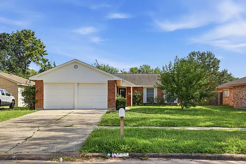 14230 Montaigne Dr Photo 1