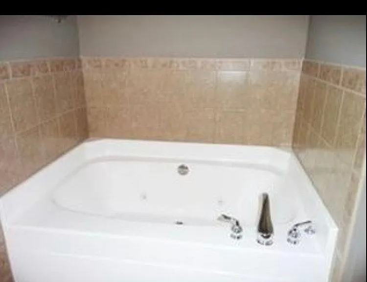 203 Port Laz Ln — Photo 4