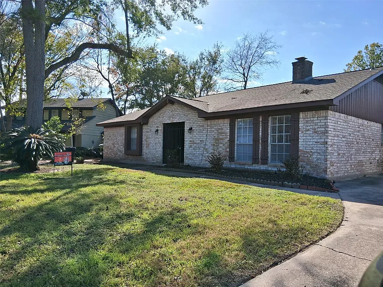 7515 Brush Wood Dr — Photo 1