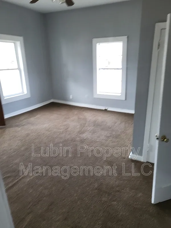 Building Photo - 1490 Dallas St