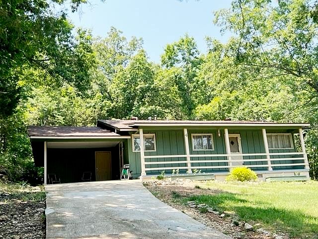 1st image of 4 Broken Bow Dr