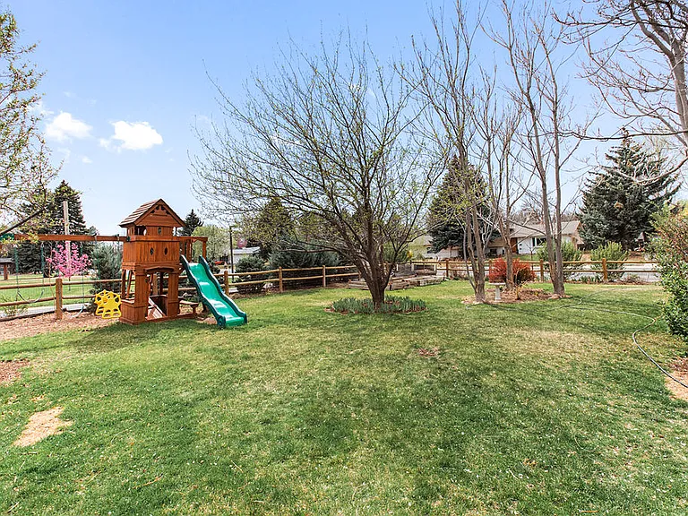 701 Cheyenne Dr — Photo 37