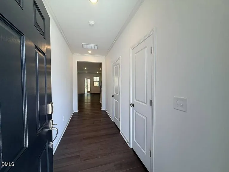 228 Deercroft Dr — Photo 4