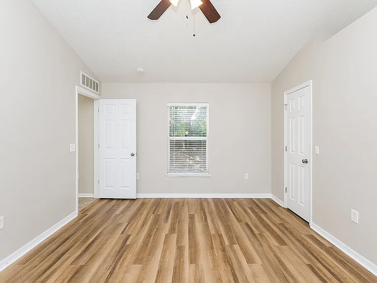 1159 Newcomb Ave — Photo 9