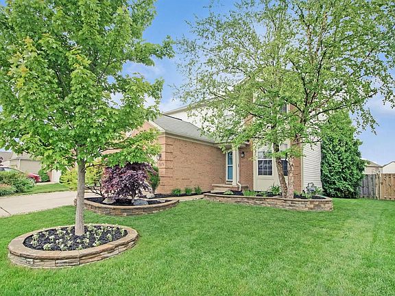 3rd image of 7279 Essex Dr