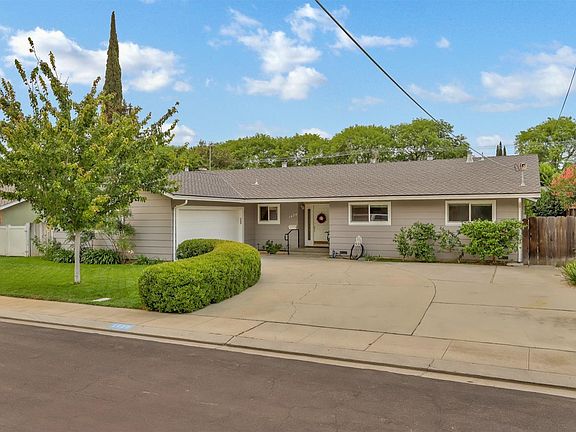 3rd image of 1420 Glen Aulen Dr