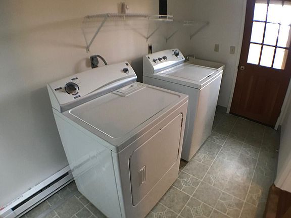5th image of 2111 Park Dr