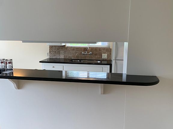 3rd image of 668 4th St #668