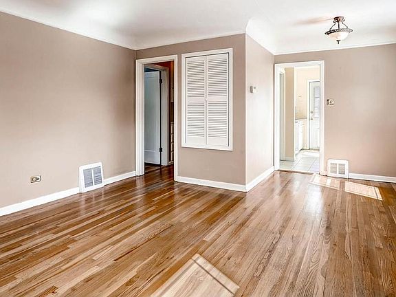 5th image of 2241 S Humboldt St