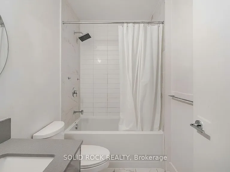 255 Bay St #318 — Photo 13