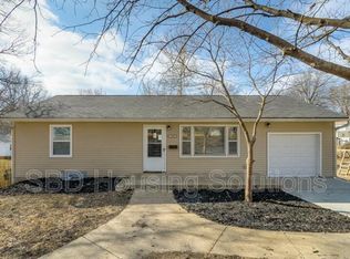 1805 S Rankin Dr, Independence, MO 64055