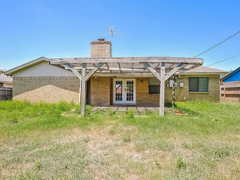 7404 Cheryl Ct — Photo 16