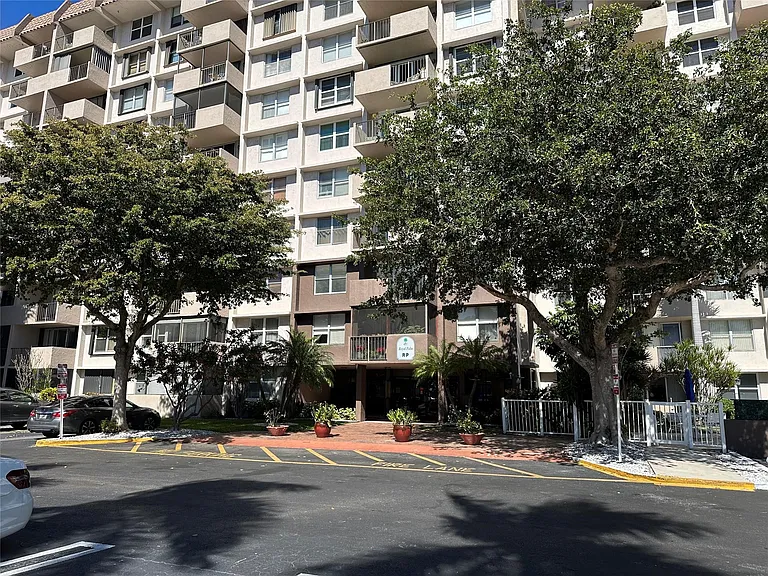 777 S Federal Hwy #511RP — Photo 21