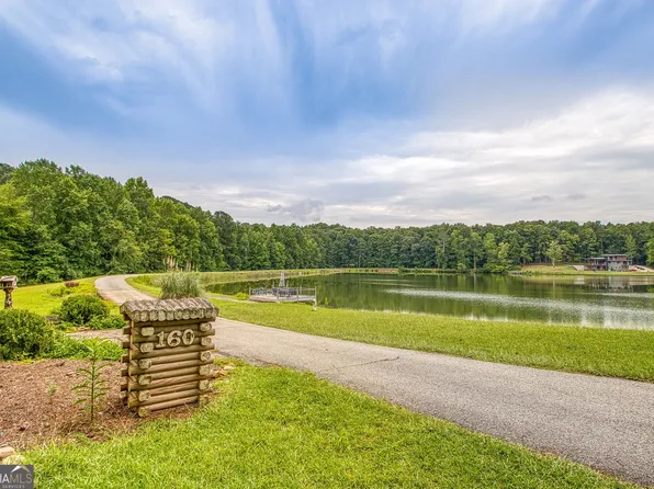160 Sandy Lake Cir, Fayetteville, GA 30214