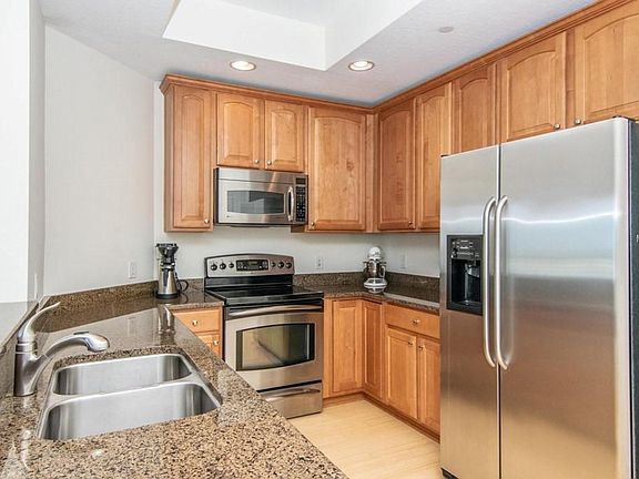 5th image of 1209 E Cumberland Ave Unit 2203