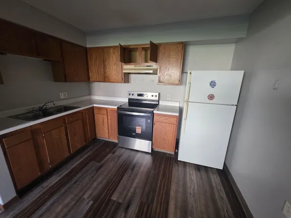 Pleasantville, 200 S Columbus St #4, Pleasantville, IA 50225