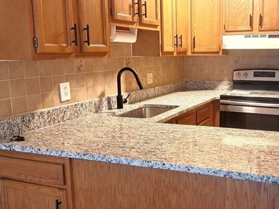 616 Boston Post Rd E APT 17, Marlborough, MA, 01752