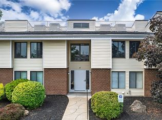 7 Southcreek Ct #D, East Amherst, NY 14051